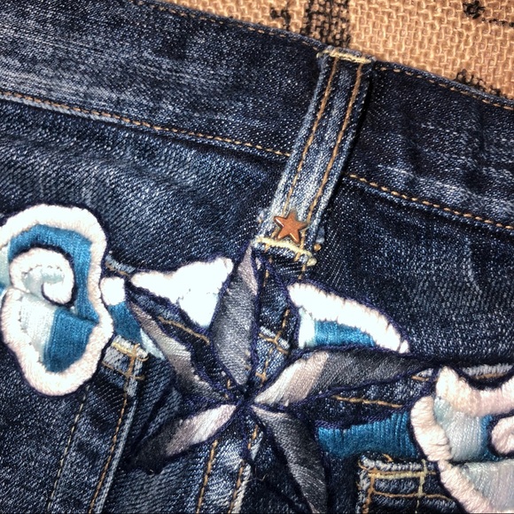 Switch USA Embroidered Bird Dark Wash Flare Bootcut Jean Size 27 - Picture 4 of 14